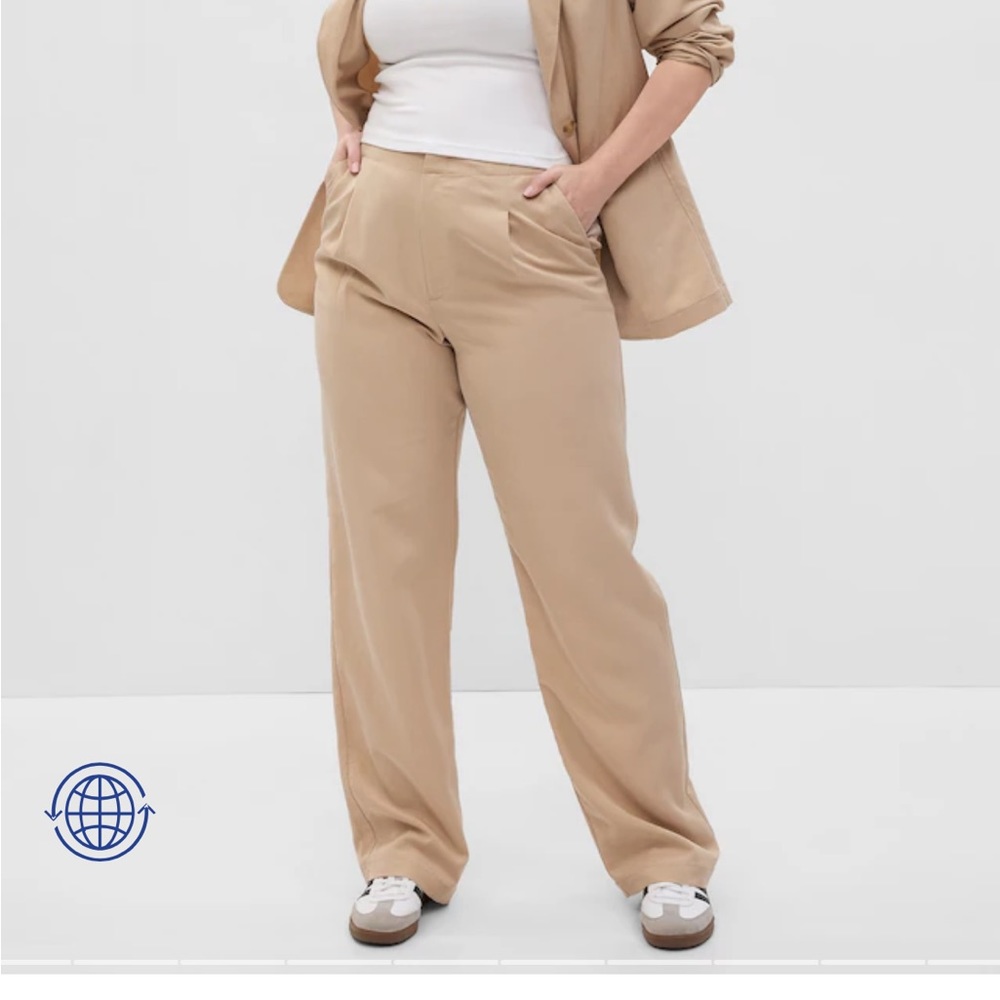 Gap soft suit trousers khaki tan size 8